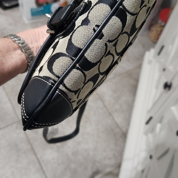 Coach Vintage crossbody 2003 - Picture 4 of 9